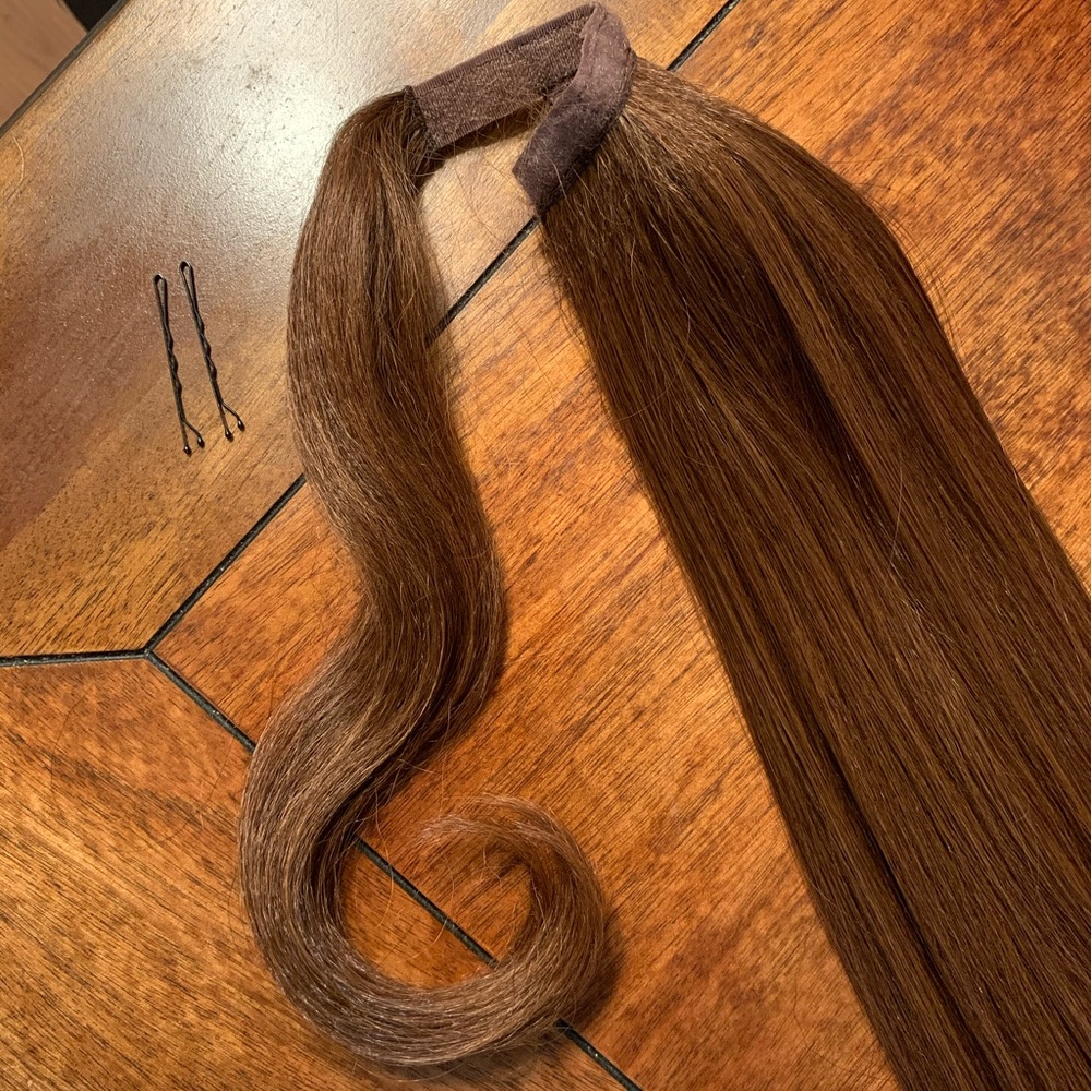 INH Hair Miya Pony hair extension in mixed brown